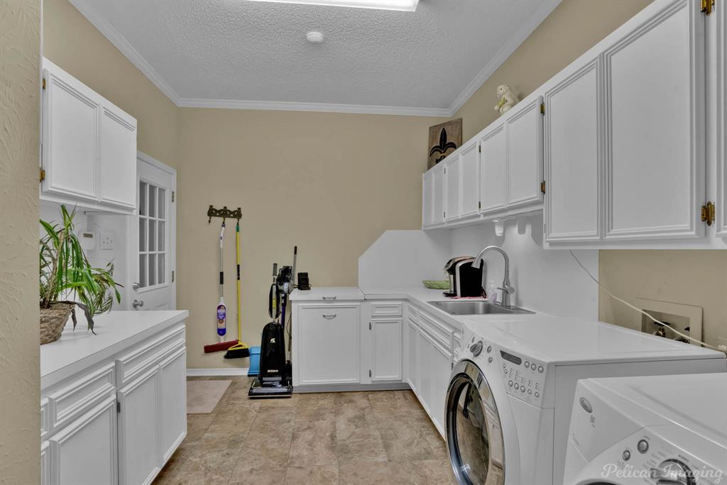 5765 Camelot Drive Property Photo 15