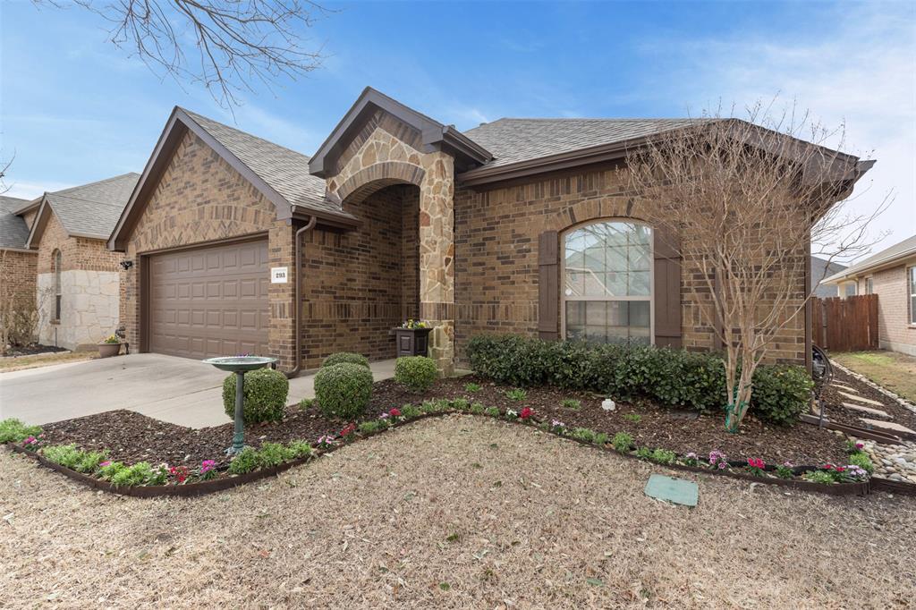 293 Hawthorn Drive Property Photo