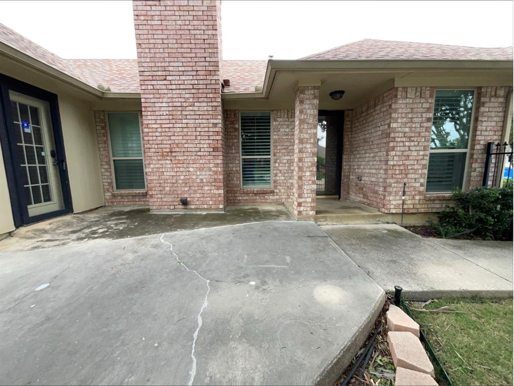 2809 Silverspring Road Property Photo 1