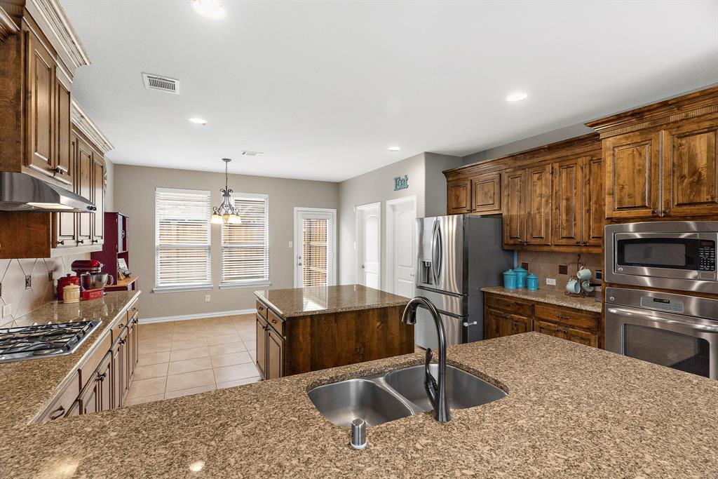 611 Paint Creek Court Property Photo 15