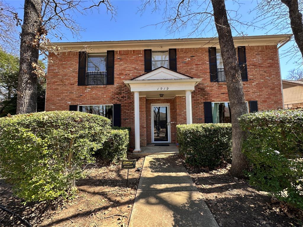 1919 Springbranch Drive Property Photo