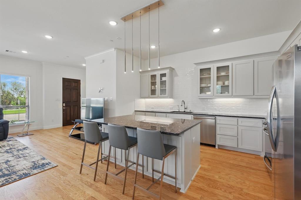 1927 Wittington Place Property Photo