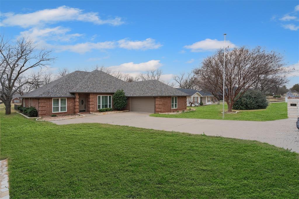 5215 Wedgefield Road Property Photo