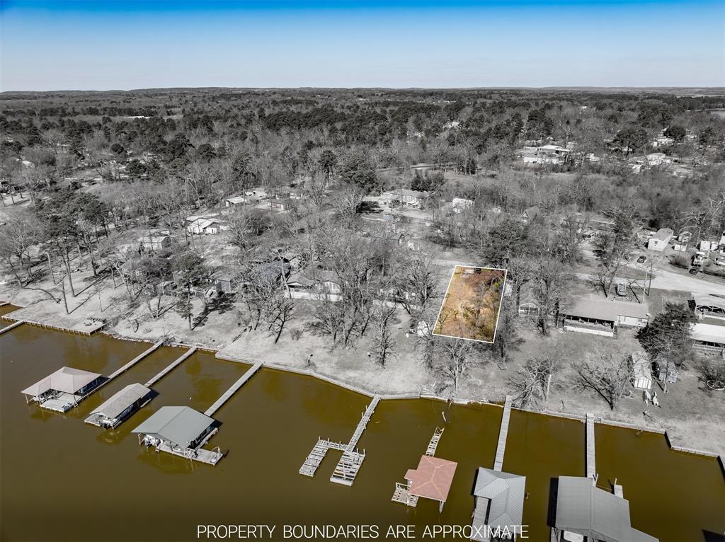 1322 Shoreline Circle Property Photo 4