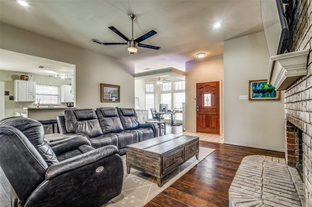 2057 Hillshire Drive Property Photo