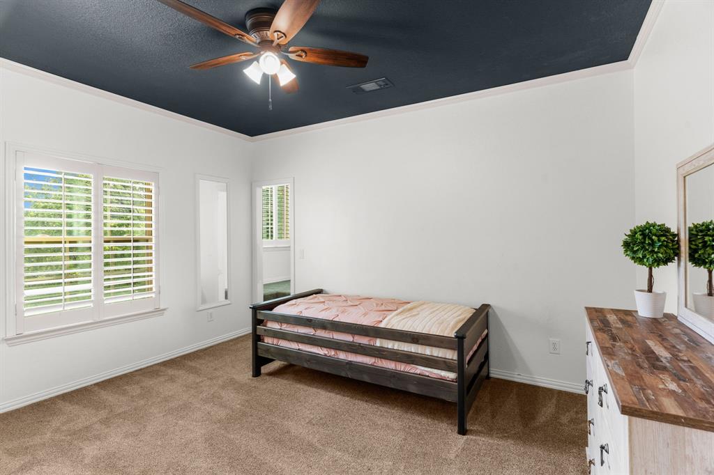 1500 Windsor Drive Property Photo 31