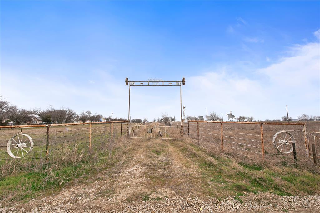 2209 County Road 332 Property Photo