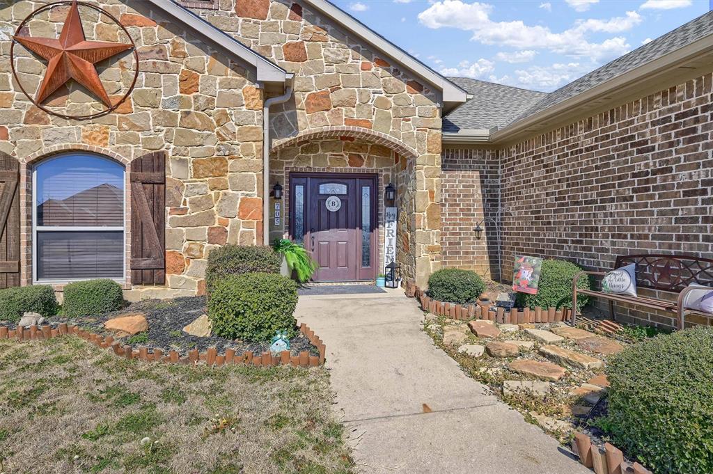 705 Mary Lee Lane Property Photo