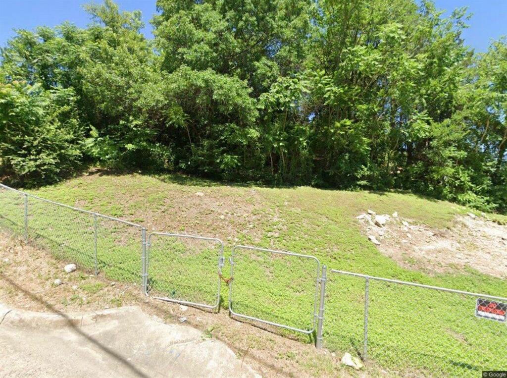 1327 Glidden Street Property Photo