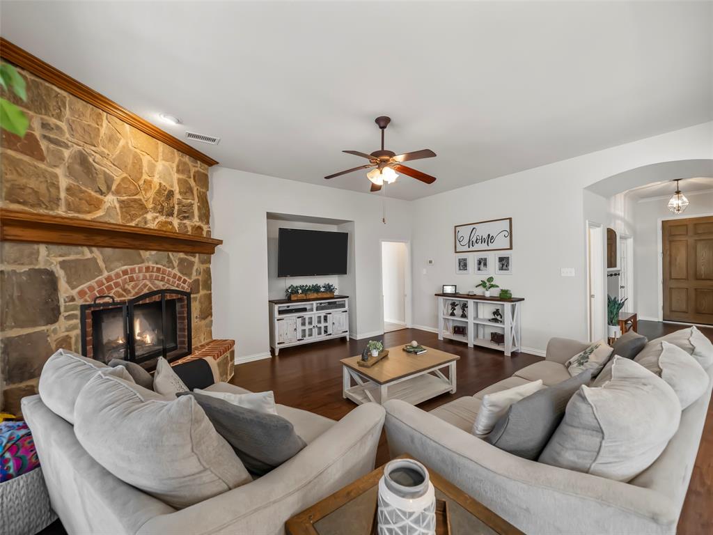 2804 Pioneer Drive Property Photo 11