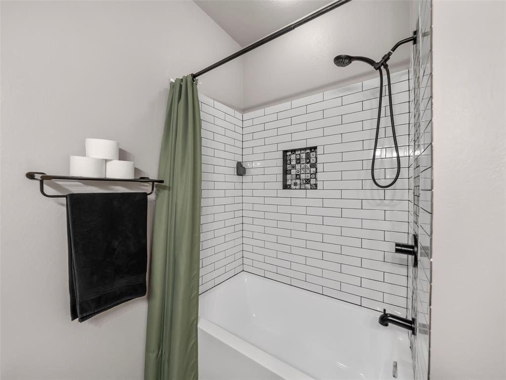 2804 Pioneer Drive Property Photo 26