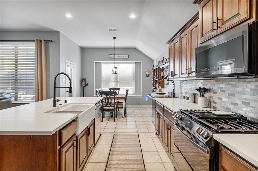 2604 Leisure Lane Property Photo 1