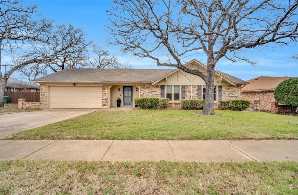 605 Steeplechase Drive Property Photo