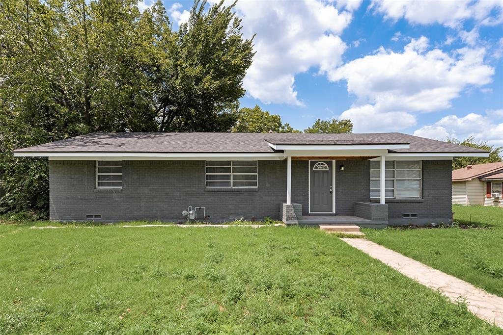 309 E Travis Street Property Photo 1