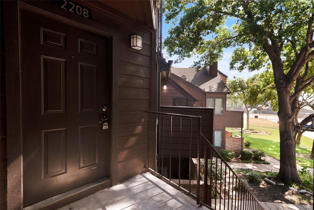 1712 Baird Farm Circle Property Photo