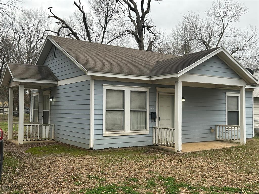 833 8th Street Property Photo