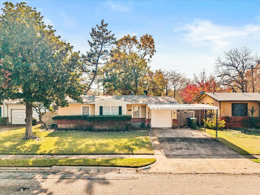 1732 Inwood Boulevard Property Photo 1