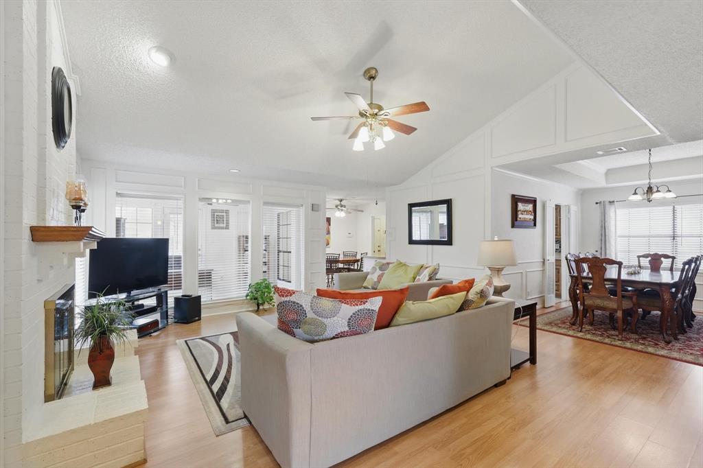 1304 Crestview Drive Property Photo