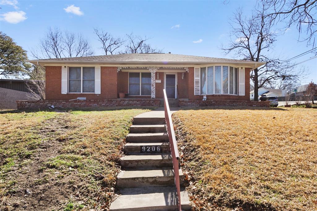 9206 Royalpine Drive Property Photo
