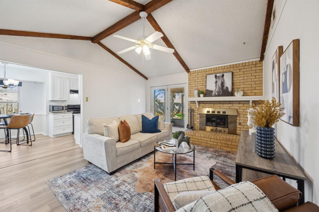 1941 Knoxville Drive Property Photo