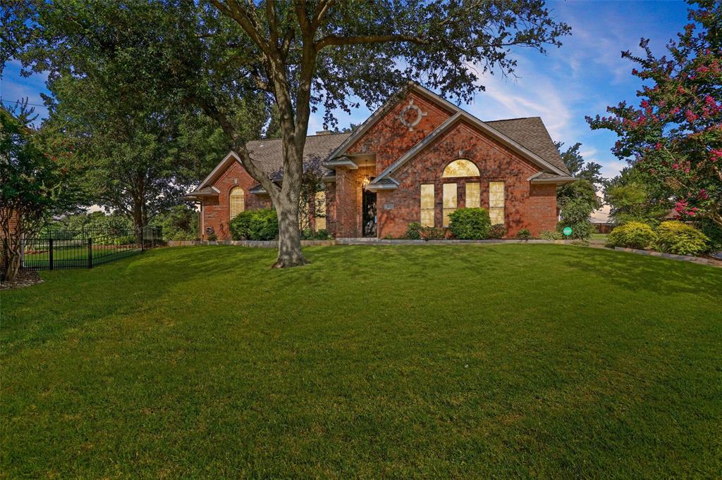 645 Sugarloaf Court Property Photo