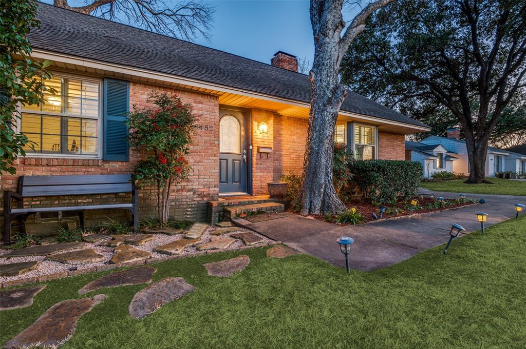 6452 E Lovers Lane Property Photo