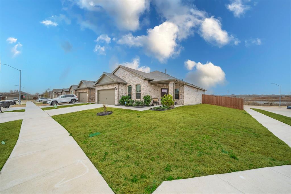 417 Drowsy Water Trail Property Photo