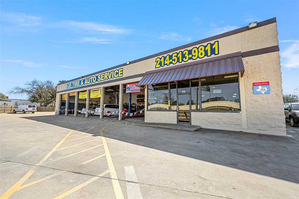 685 S Stemmons Freeway Property Photo 23