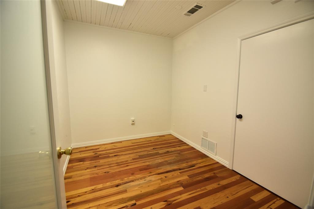 206 E Louisiana Street Property Photo 1