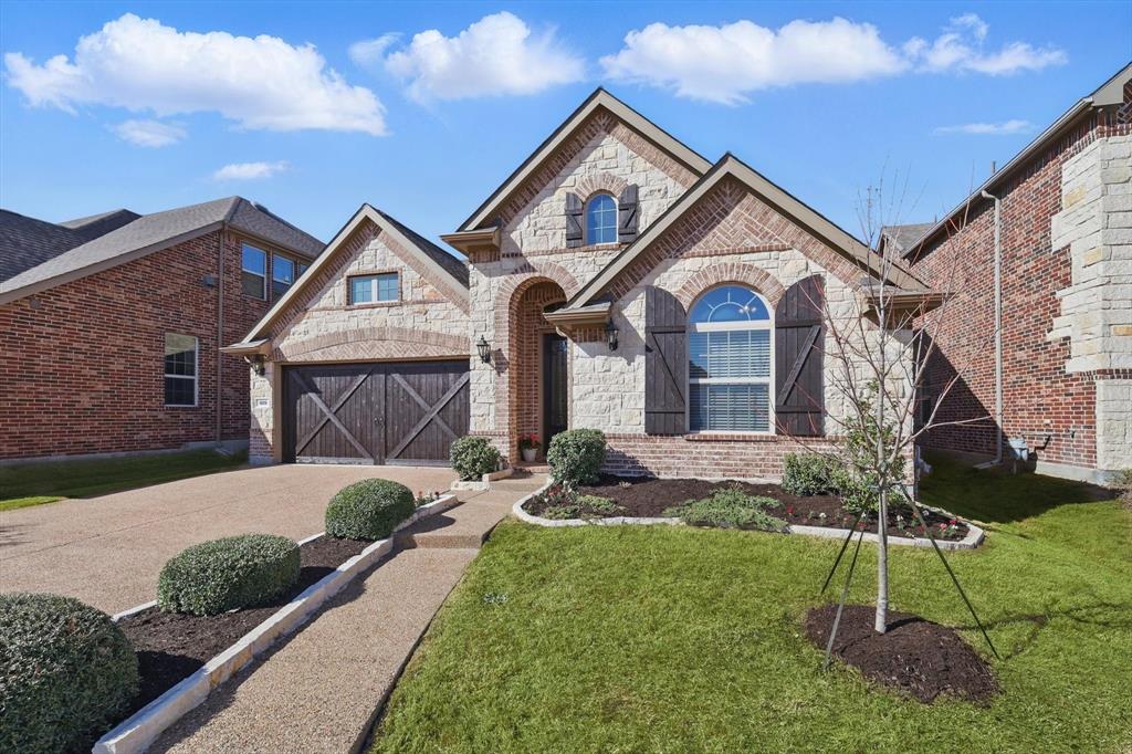 809 River Birch Court Property Photo