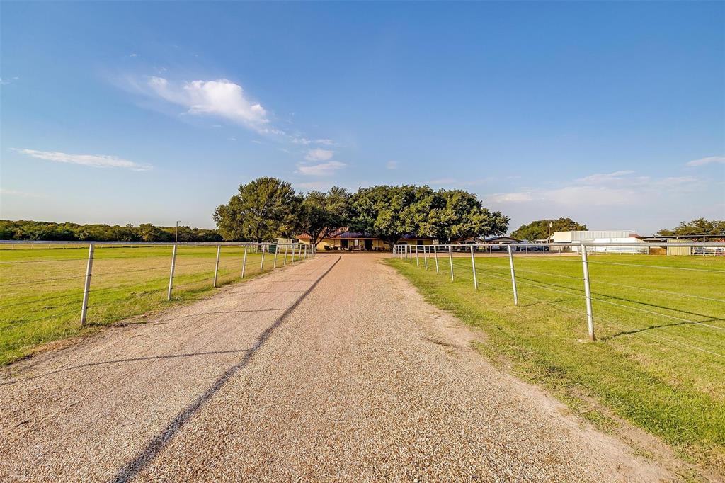 1824 Fm 731 Property Photo 2