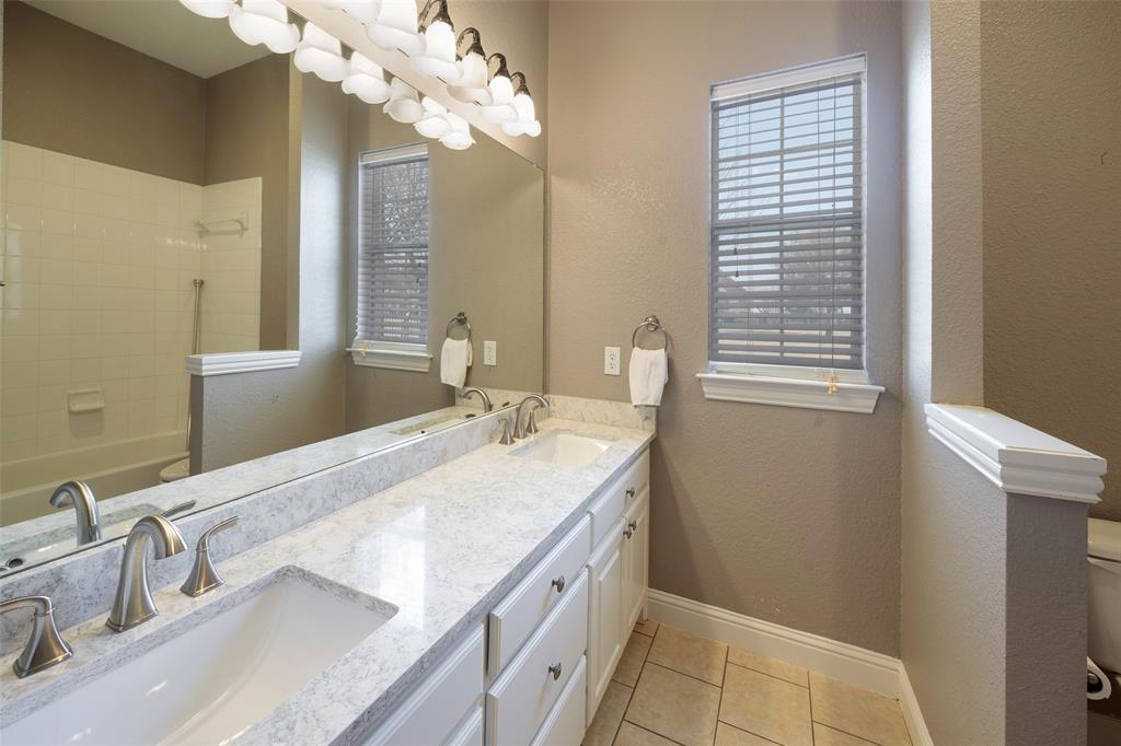 5900 Dunnaway Crossing Property Photo 9