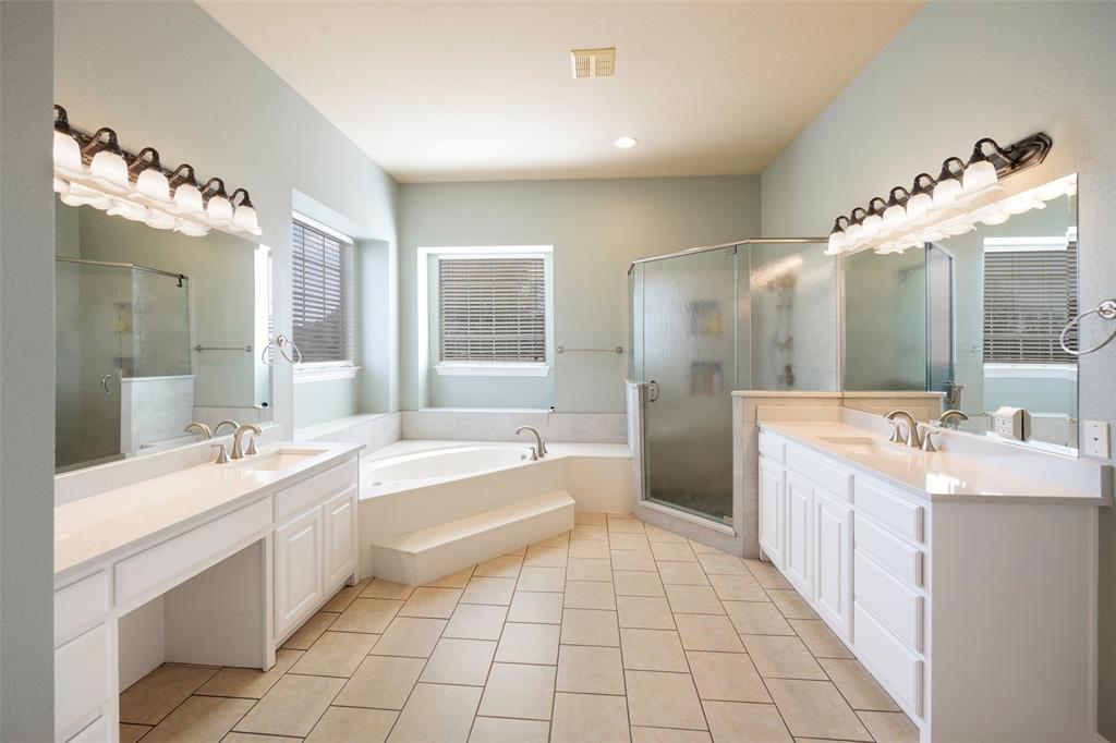 5900 Dunnaway Crossing Property Photo 11