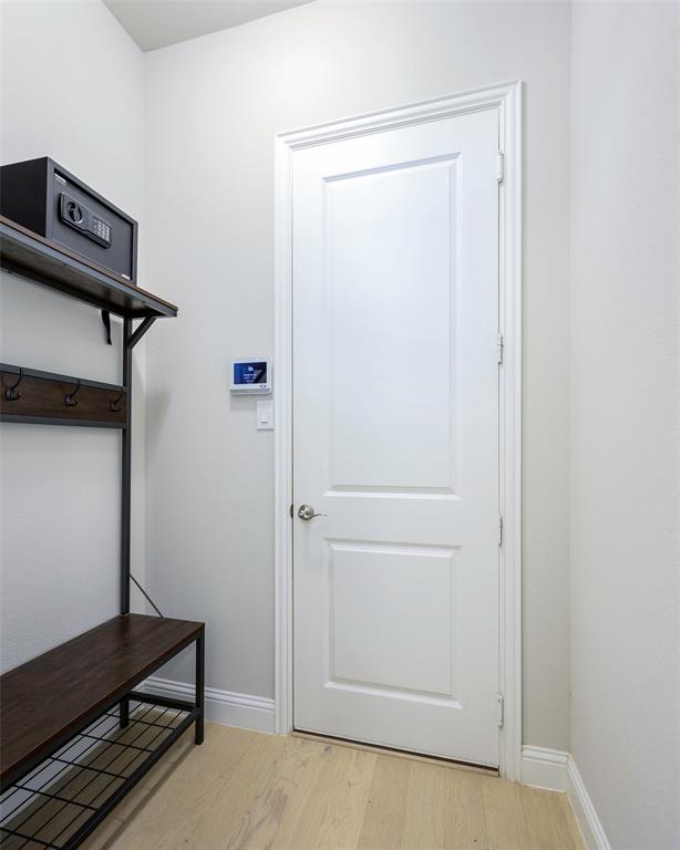 601 Warner Drive Property Photo 7