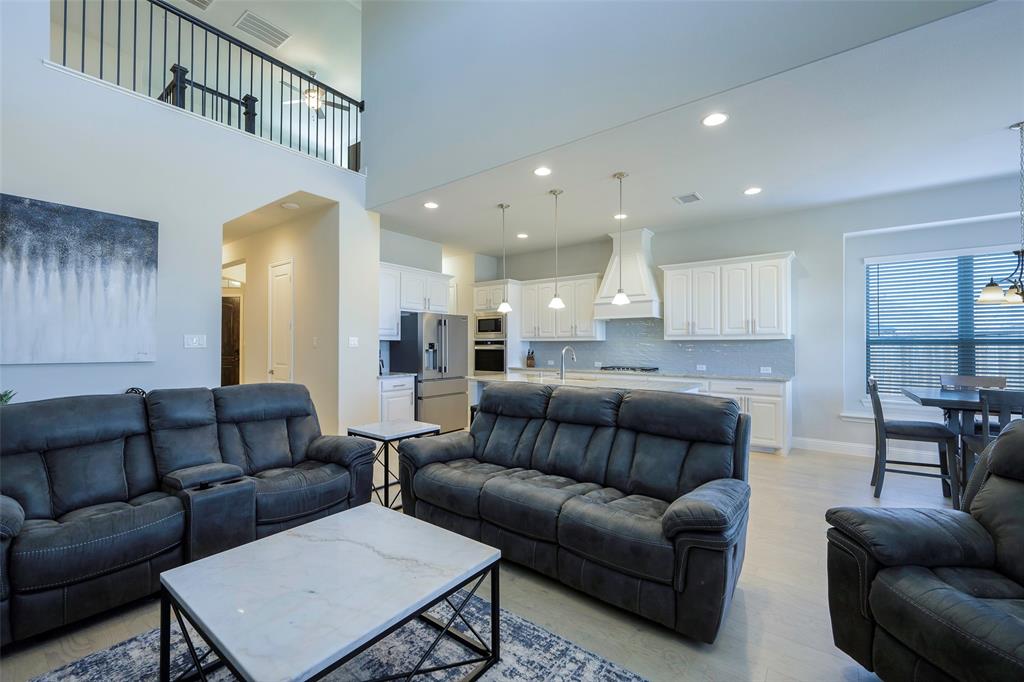 601 Warner Drive Property Photo 12