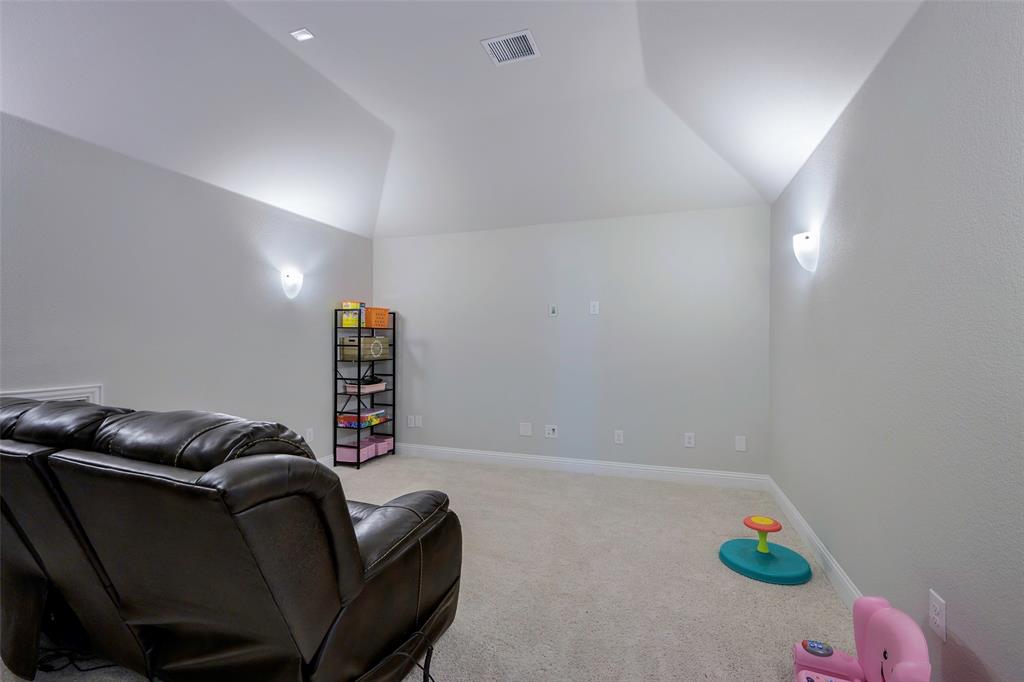 601 Warner Drive Property Photo 25
