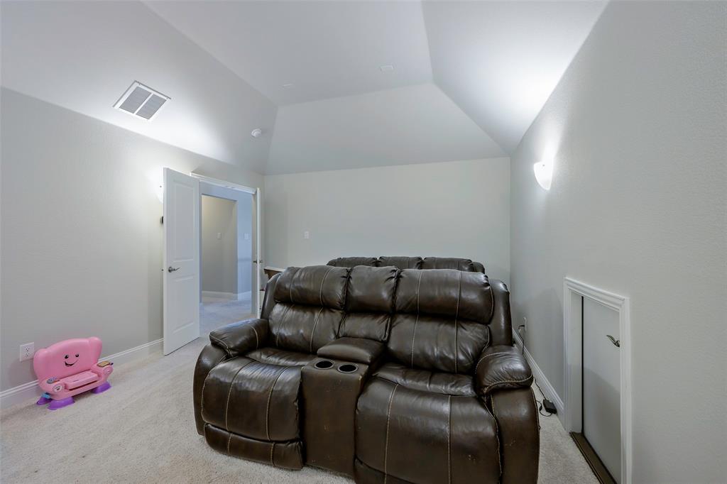 601 Warner Drive Property Photo 26
