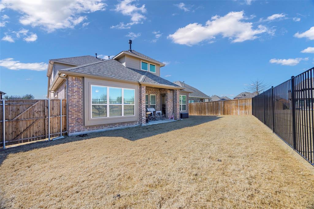 601 Warner Drive Property Photo 30