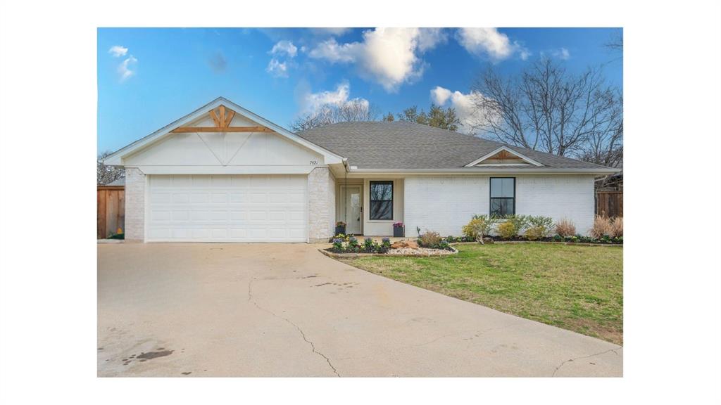 7421 Shady Hollow Court Property Photo