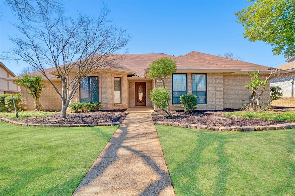 625 Medalist Property Photo