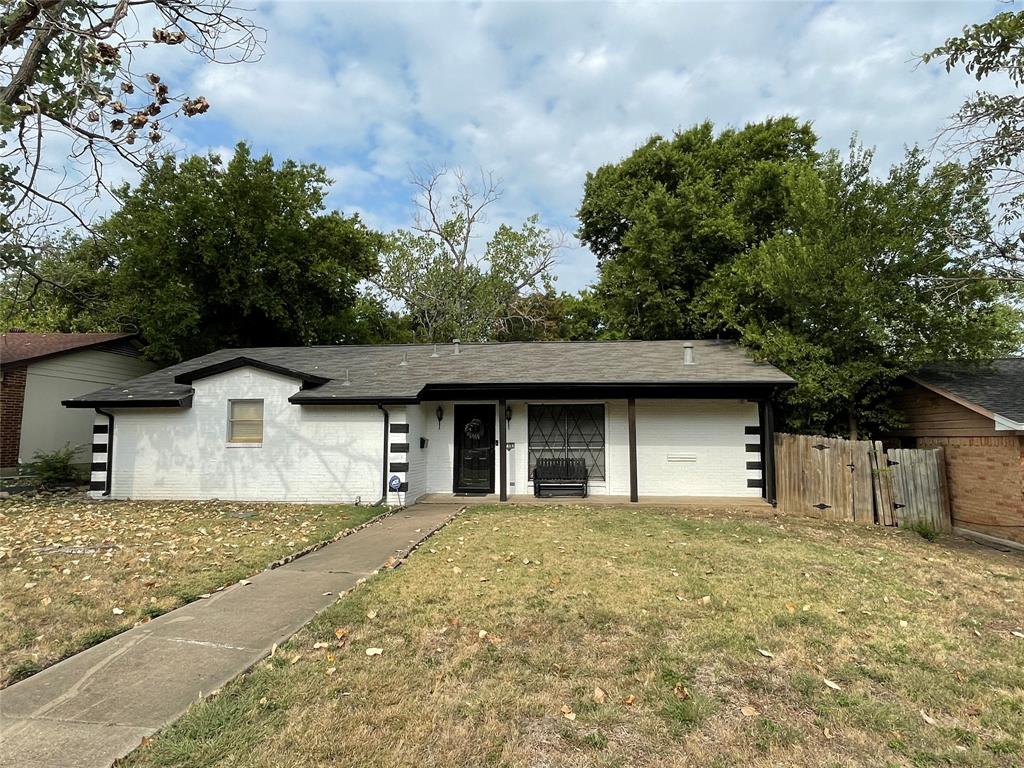 709 Blue Grass Drive Property Photo
