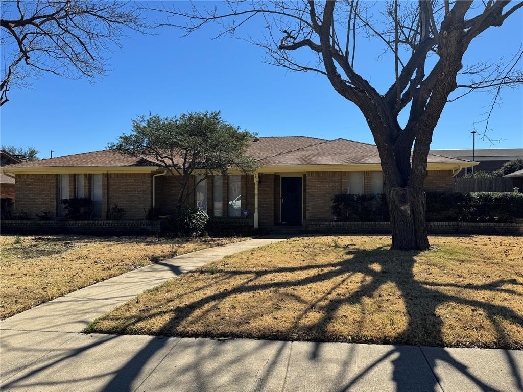 1800 Westlake Drive Property Photo