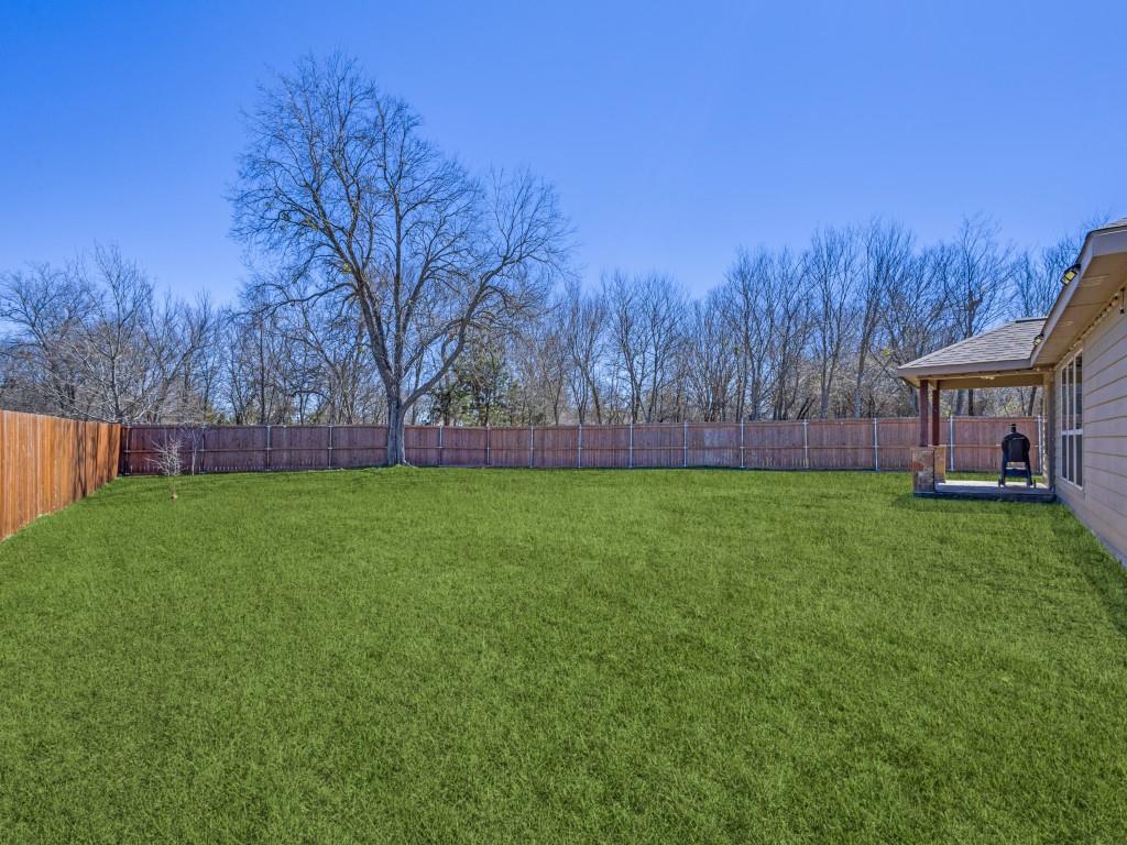1749 Park Trails Boulevard Property Photo 2