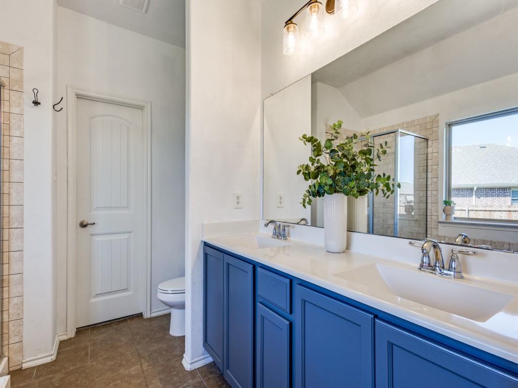1749 Park Trails Boulevard Property Photo 15
