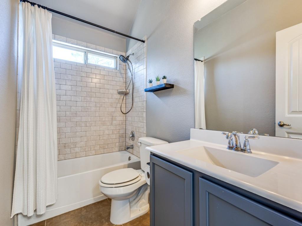 1749 Park Trails Boulevard Property Photo 18