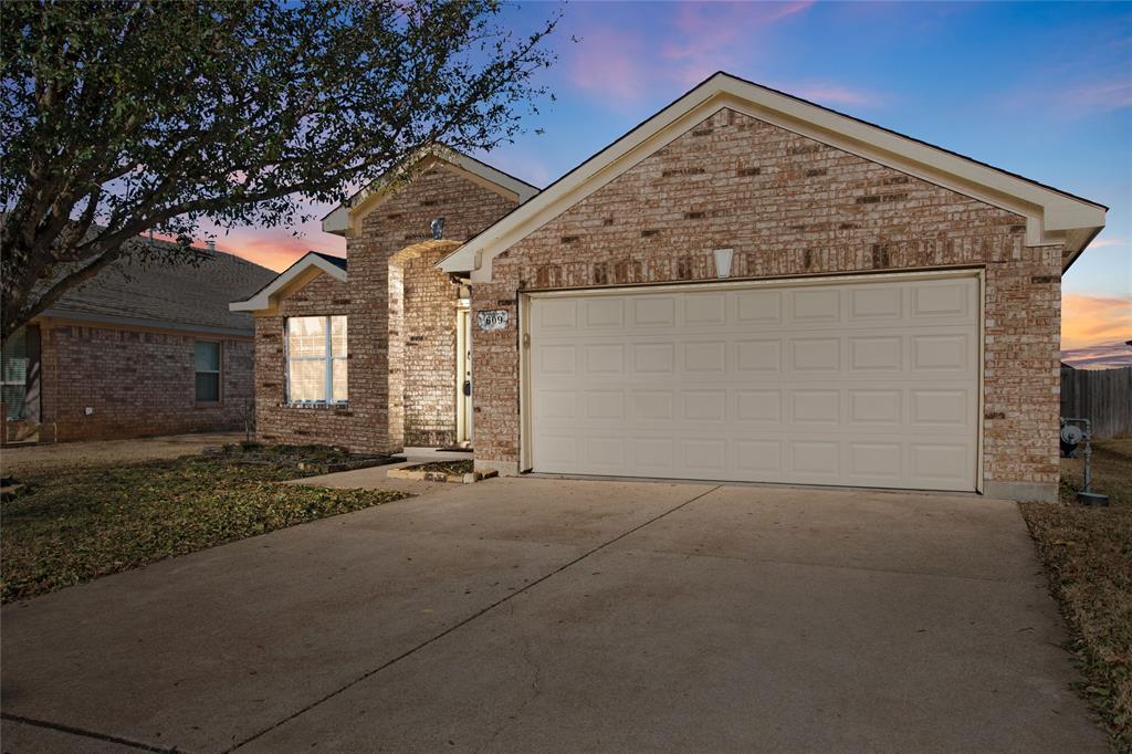 609 Soledad Street Property Photo