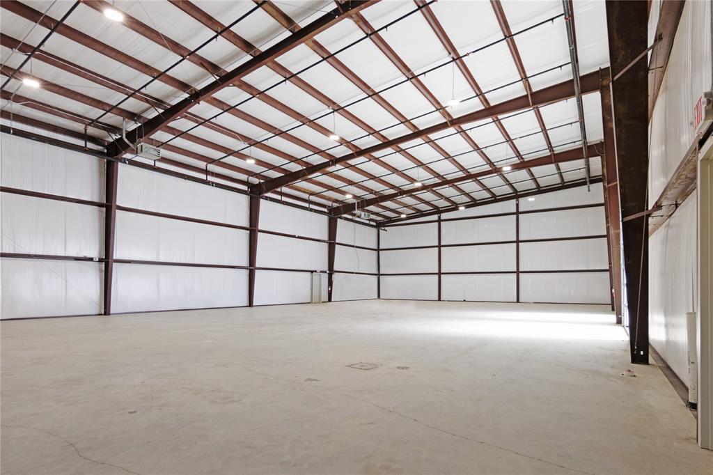 4000 Texoma Parkway Property Photo 7