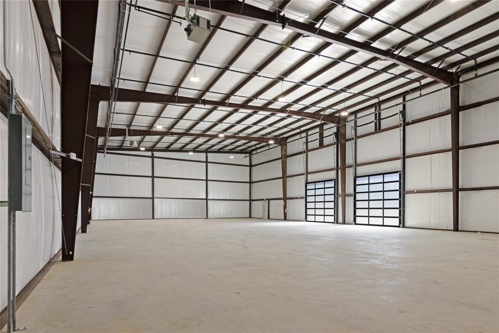 4000 Texoma Parkway Property Photo 8