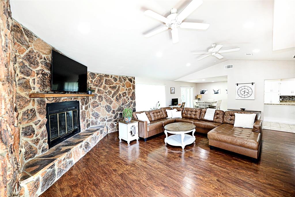 1500 Nugent Street Property Photo