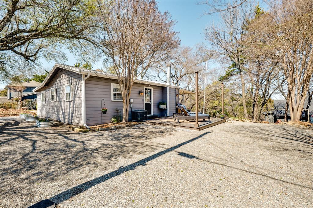 81 Windsor Drive Property Photo